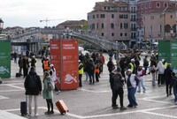 Benátky začaly vybírat poplatek za vstup, pro část obyvatel to není řešení 